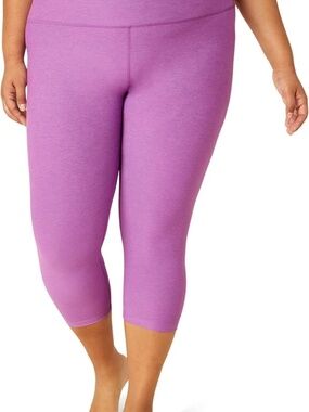 Beyond Yoga | Plus Size Spacedye High Waisted Capris | Bright Iris Heather | 1X